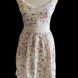 ABERCROMBIE & FITCH-SUNDRESS-SIZE SMALL